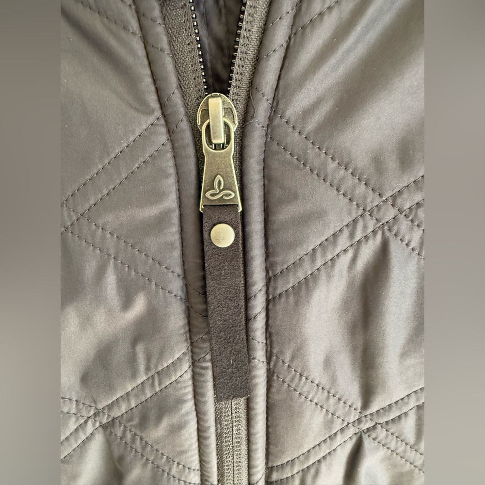 Prana Esla Charcoal Quilted Puffer Jacket *NEW WITH TAGS* - Picture 4 of 16